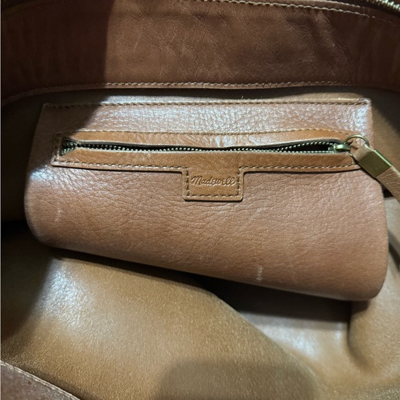 Madewell Transport Leather Tote - Picture 11 of 12